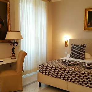 Angel Spagna Πανσιόν